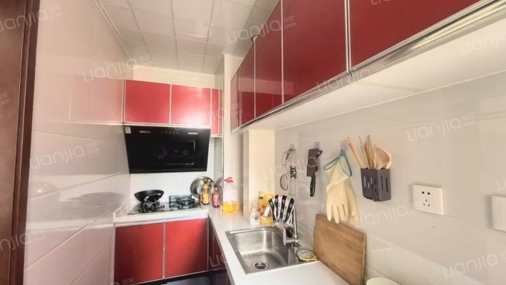 简单装修 别墅区的高层住宅 环境优美生活舒适安逸-厨房