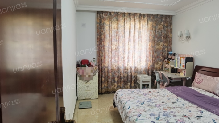 水岸花城：一线江景美宅 诗意，标准现房，即买即住开-卧室B