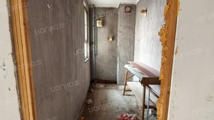 水岸花城 2室1厅 南-厨房