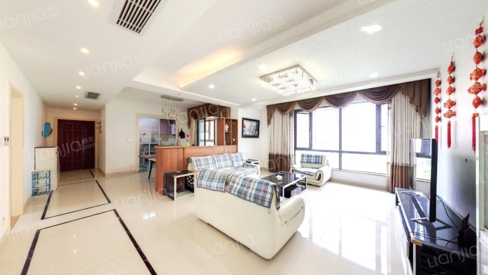 怡品湖景花园二手房实景图