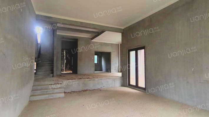 保利半山夏蒙尼二手房实景图