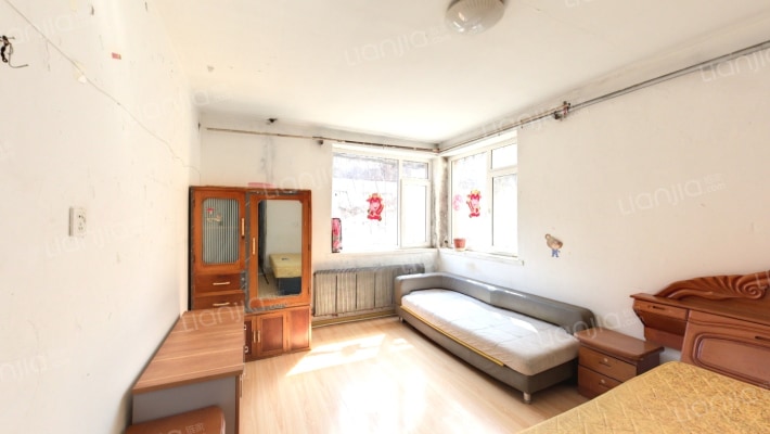 76中学桥北二手房实景图