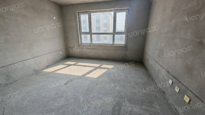 龙御水岸二手房实景图