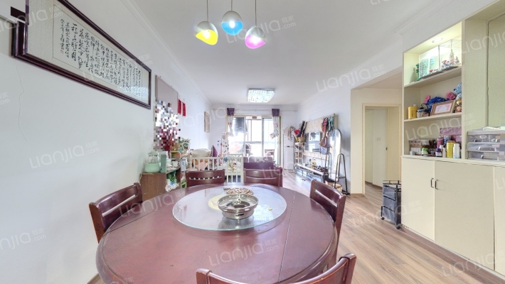 新城俊园二手房实景图