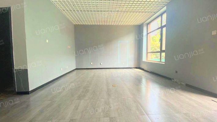 龙顺御墅二手房实景图