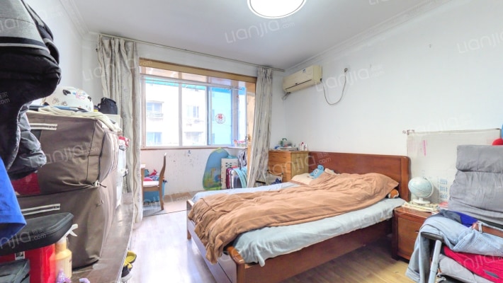 开鲁四村二手房实景图