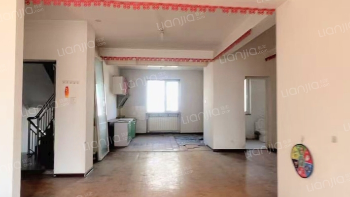 广安B区   复式楼  4居室   70年产权-餐厅