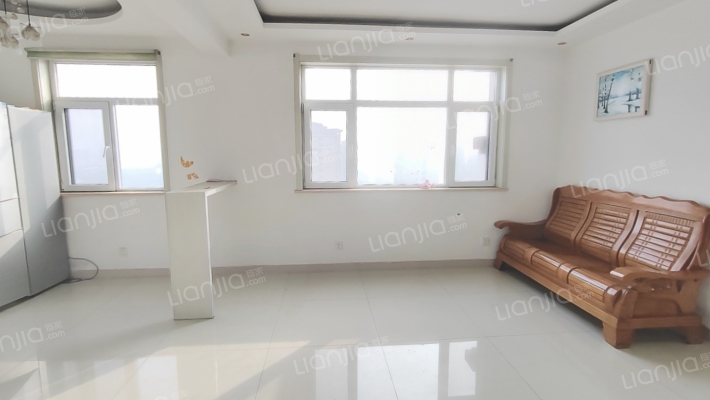 恒信三合春城二手房实景图