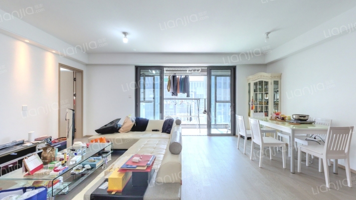 金融湾晶珺二手房实景图