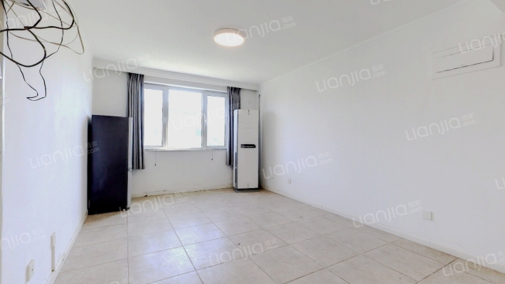 龙跃苑一区二手房实景图