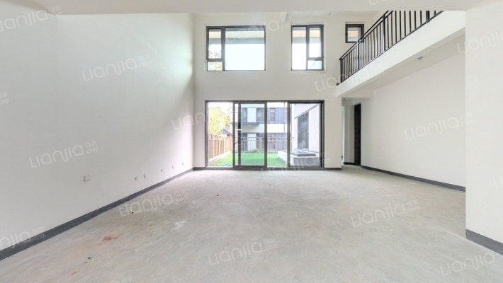 远洋源山春秋二手房实景图