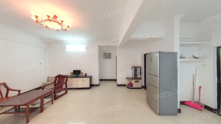 上坡公寓二手房实景图