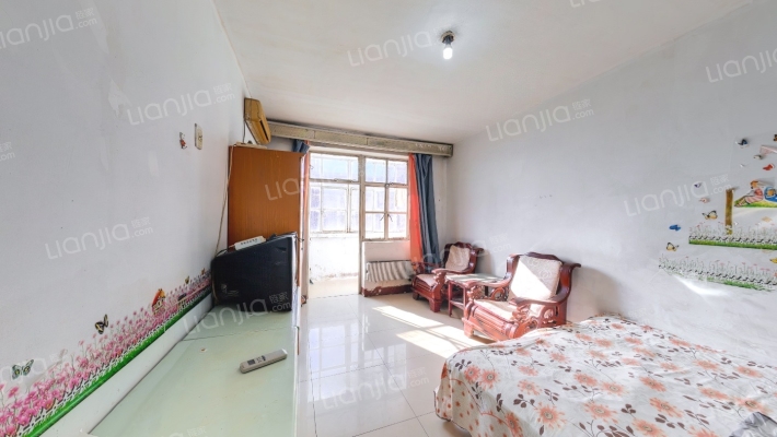 健康楼社区二手房实景图