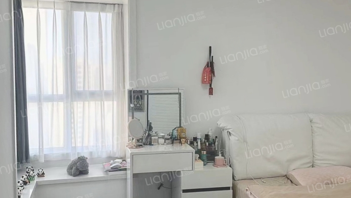 华融三居室纯南向 有本满2年 看房方便-卧室A