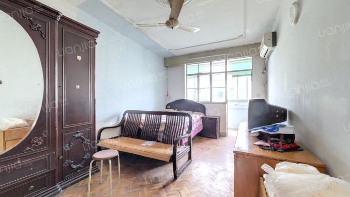 四平路2100弄二手房实景图