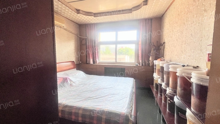 华阳中路  三居室  拎包入住校园房-卧室A