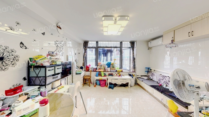 新景舜弘现代城二手房实景图