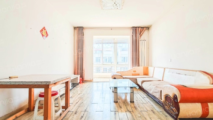 世嘉花苑二手房实景图