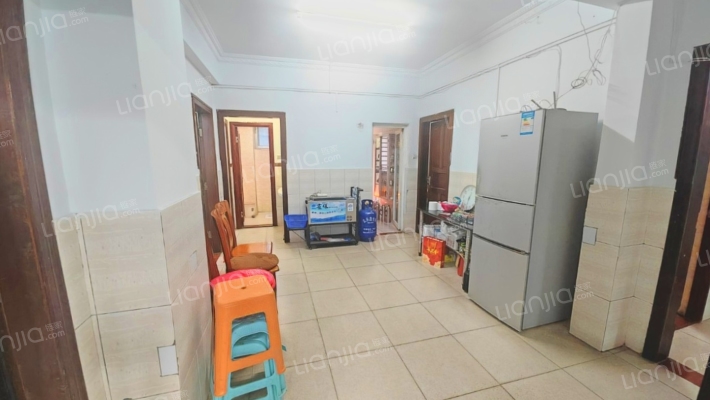 阳光小区二手房实景图