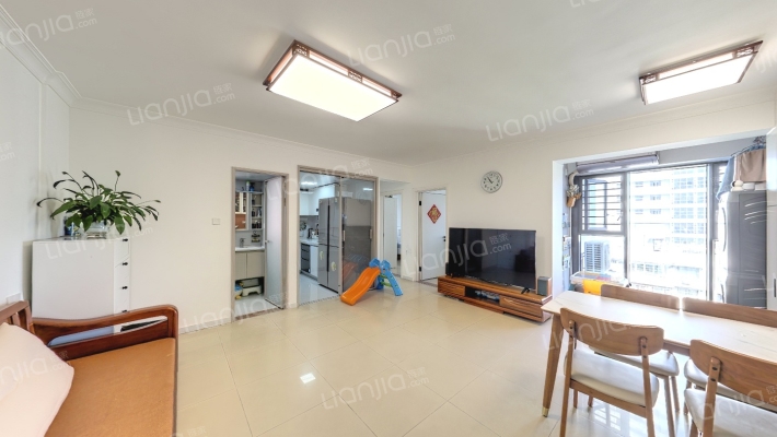 鸿运花园二手房实景图