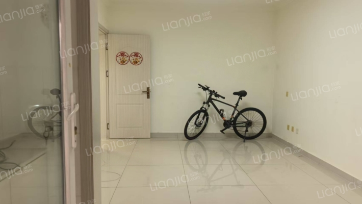 英才花园二手房实景图