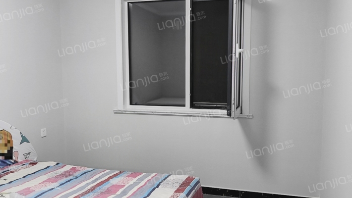 南北通透，户型方正，采光楼层，门口通京公交838，-卧室C