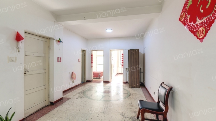 新兴小区二手房实景图