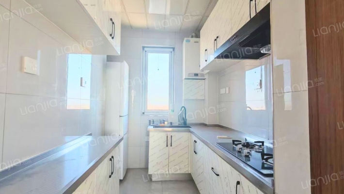 占领北京界板块，坐享城市规划利好，精装三居售62万-厨房