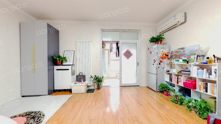 群星莱骊一二期二手房实景图