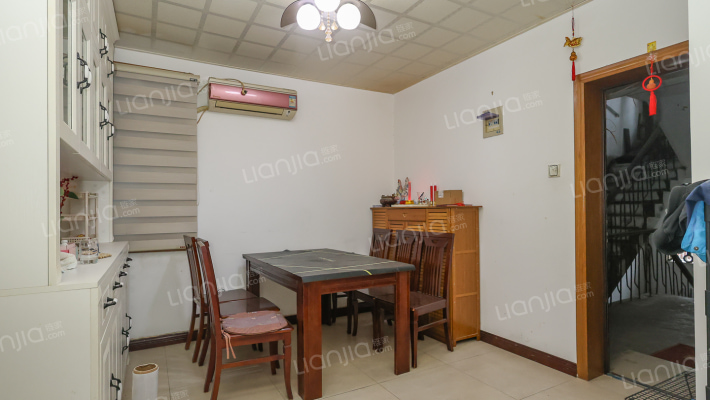 镇宝路2号二手房实景图