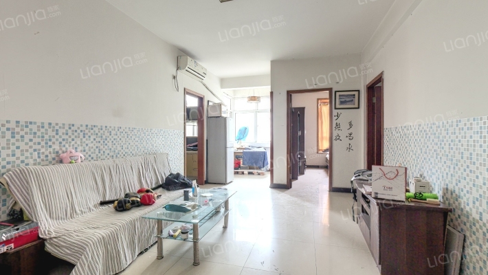 西彩新苑二手房实景图