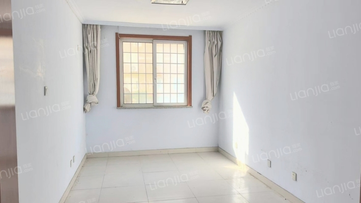 阳光嘉园东区二手房实景图