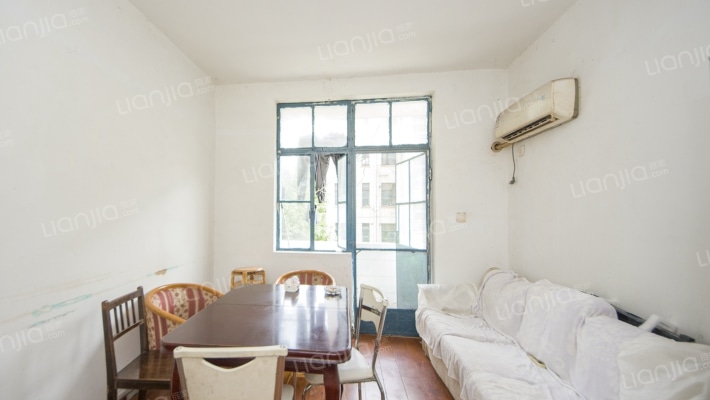 梅山灯光球场小区二手房实景图