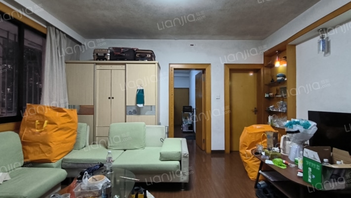 海警公寓二手房实景图