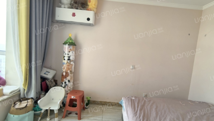 北新家园 2室1厅 东-卧室A