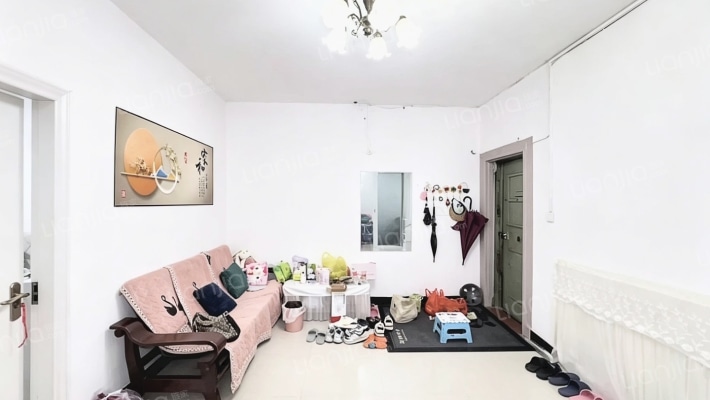 福利院宿舍二手房实景图