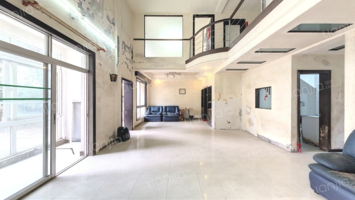 龙东花园二手房实景图