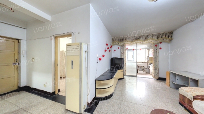 税务局宿舍二手房实景图