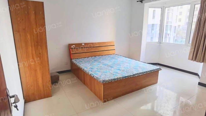 小区口碑好，配套全，交通方便，闹中取静-卧室A