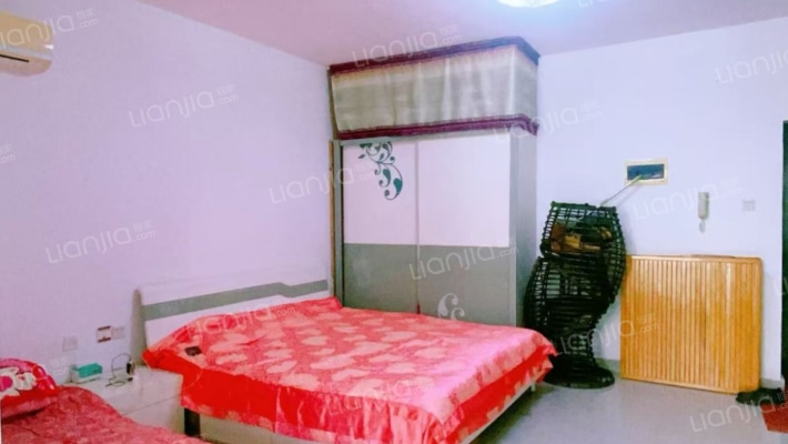 椰林湾一期二手房实景图