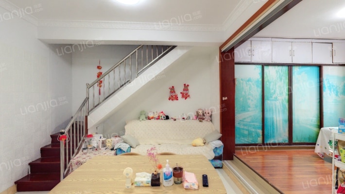 双霞花苑二手房实景图