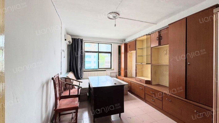 纬二路14号二手房实景图