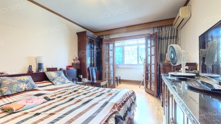 水电路1381弄二手房实景图