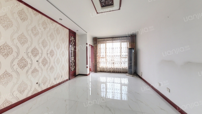 颐泽花园百合苑二手房实景图