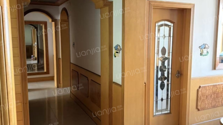 东方家园 3室2厅 南 北-门厅
