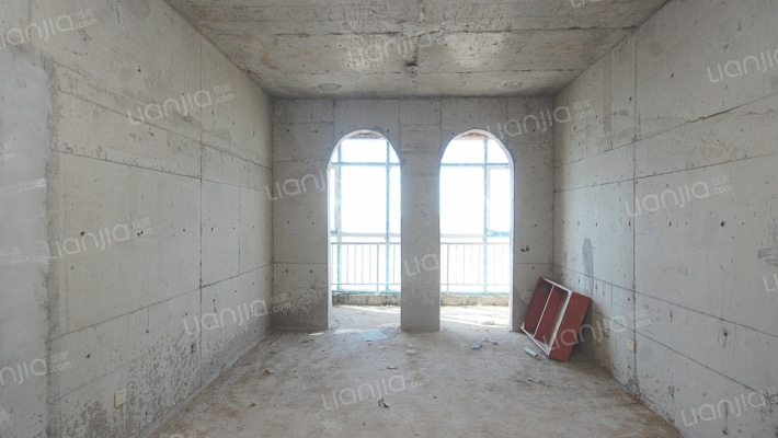 遵化逸翠湾小区二手房实景图