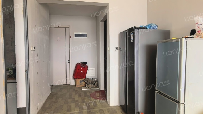 京港澳高速北口西侧 央企开发 南北通透三居-餐厅