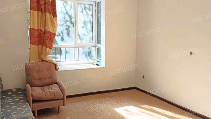 高铁旁 天地新城小区 通透一居室-卧室