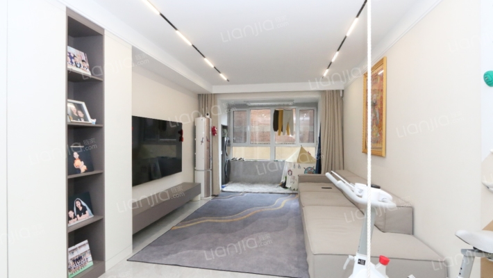 龙爵学府二手房实景图