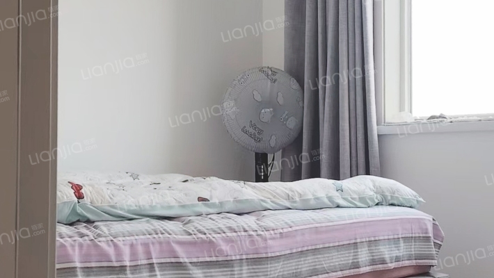 京都颐和城南北通透两居前后视野好-卧室B